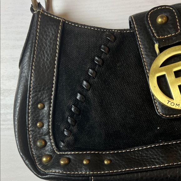 Tommy Hilfiger Black and Gold Shoulder Bag - Picture 2 of 6